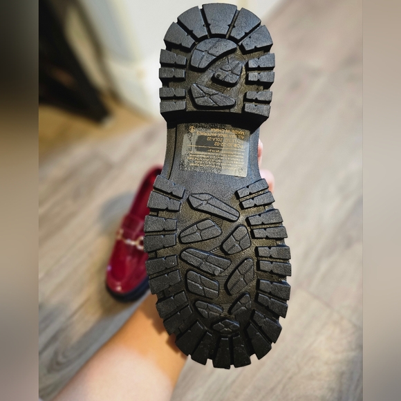 ... - Picture 4 of 7